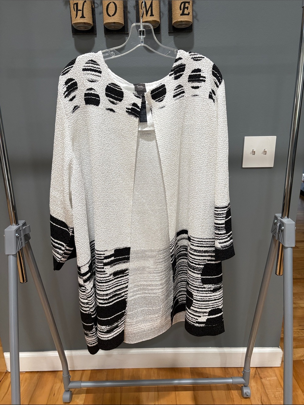 Chico's Black & White Open-Front Patterned Cardigan